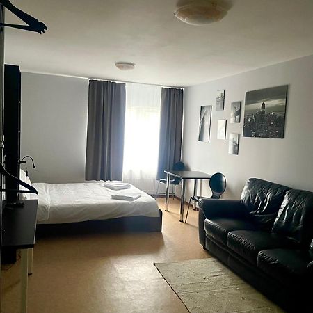 Central Hostel Єлгава Екстер'єр фото