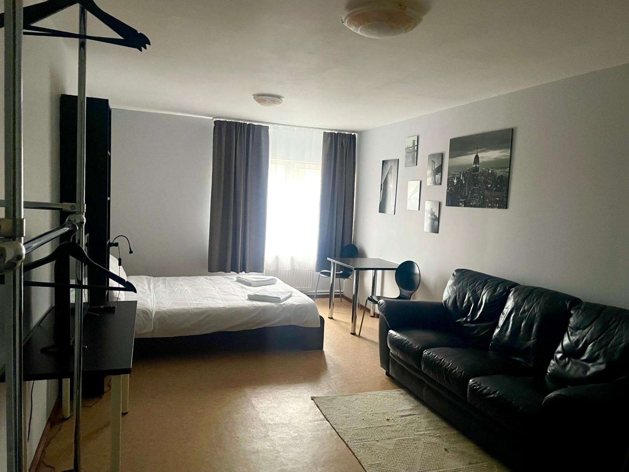 Central Hostel Єлгава Екстер'єр фото