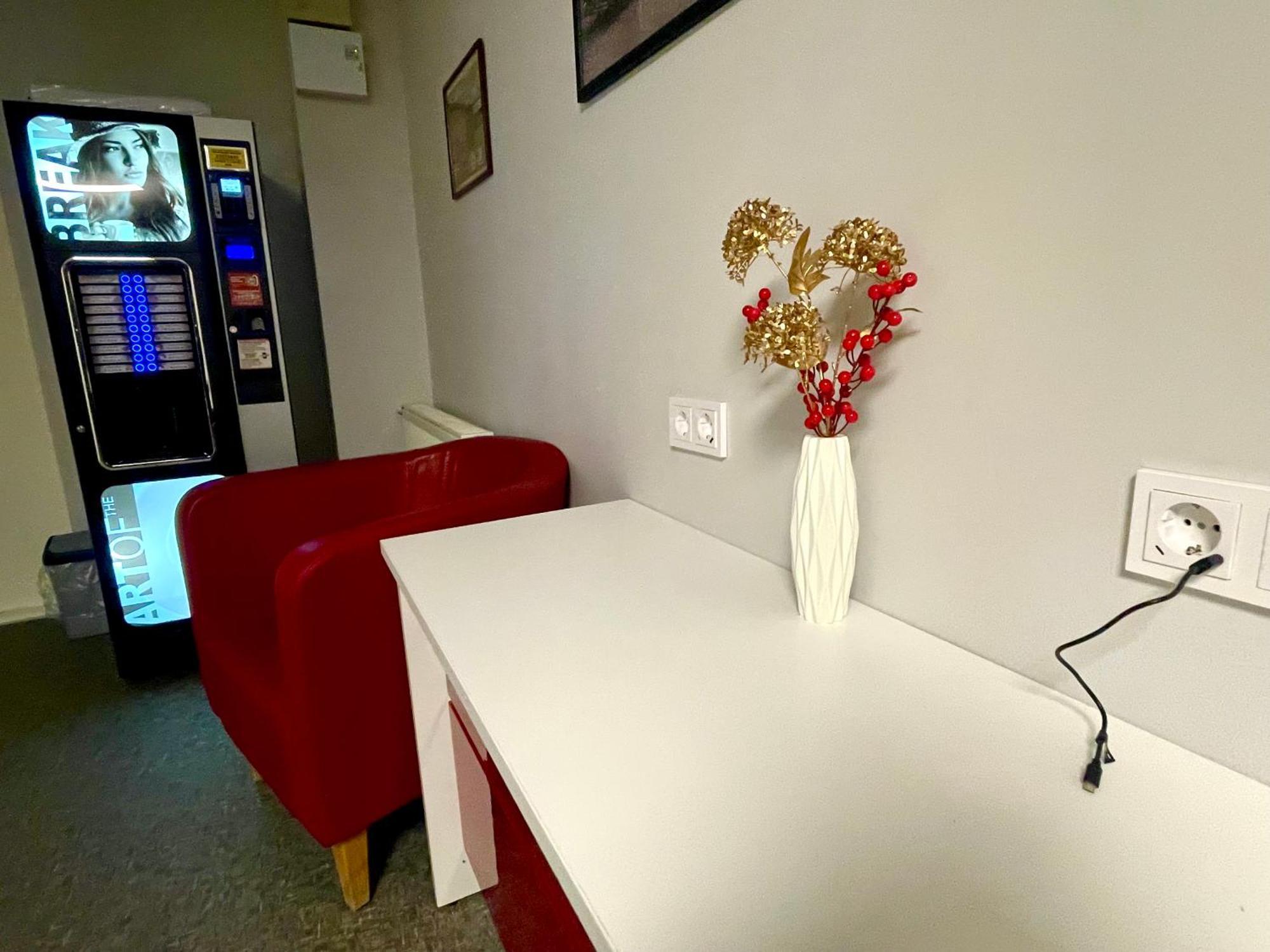 Central Hostel Єлгава Екстер'єр фото